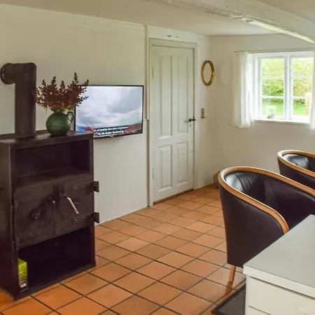 2 Bedroom Cozy In Rudkobing