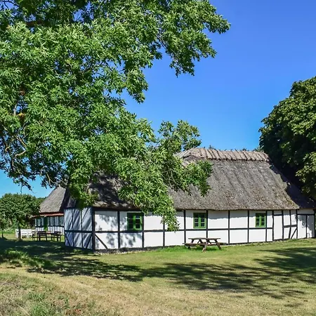 2 Bedroom Cozy In Rudkobing * Spodsbjerg